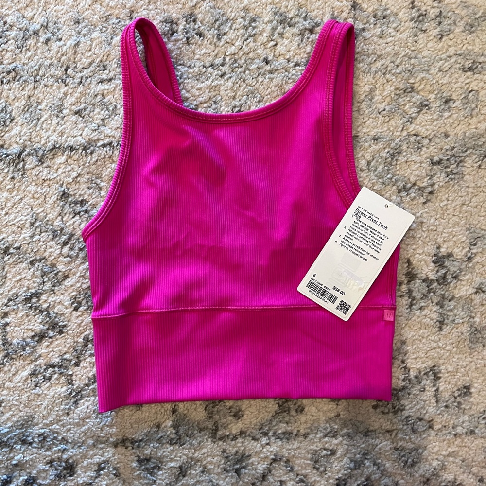 ❌SOLD❌BNWT Lulu power pivot tank *ribbed sz 6